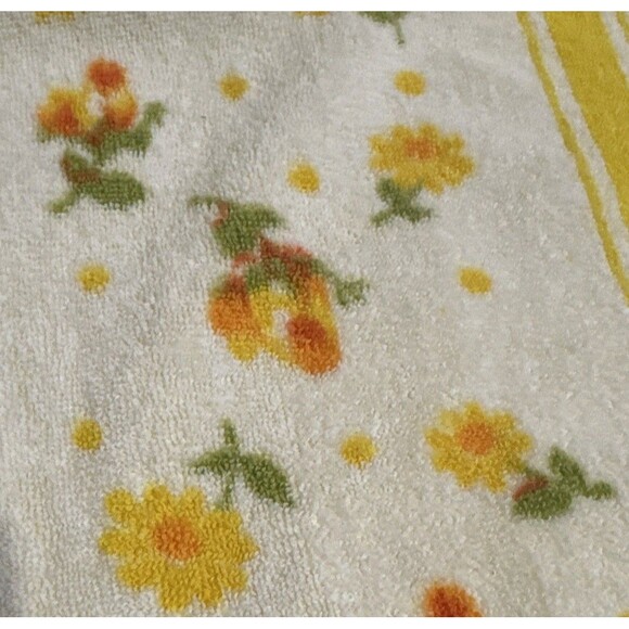Vintage Bath Towel Flowers Yellow Orange Green Daisies Roses Springmaid MCM 70’s - Picture 2 of 5